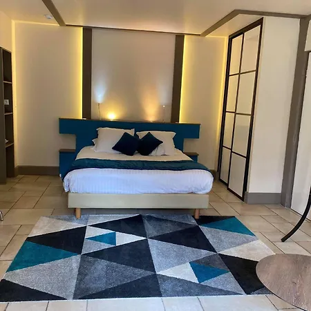 La Vinaigrerie Logis Hotel 3*