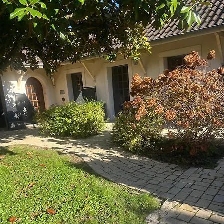 La Vinaigrerie Logis Szálloda Joinville