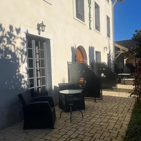 Szálloda La Vinaigrerie Logis Joinville