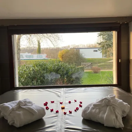 Szálloda La Vinaigrerie Logis 3*