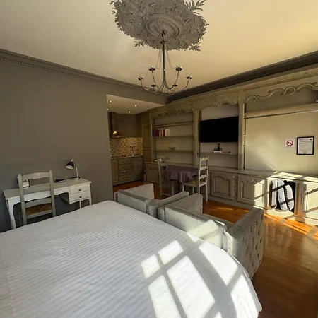 La Vinaigrerie Logis فندق جوينفيل