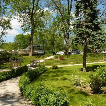 Hotel La Vinaigrerie Logis Joinville