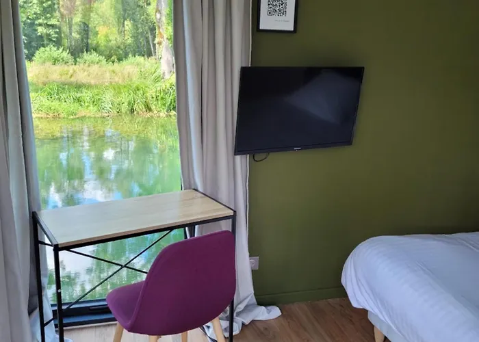 La Vinaigrerie Logis מלון ז'ואנוויל